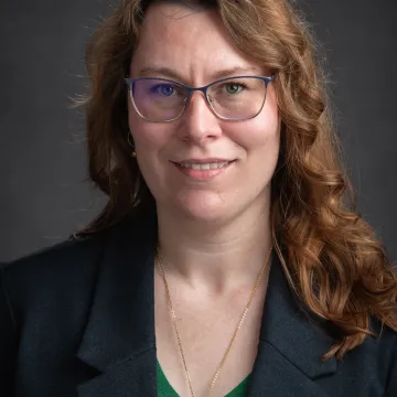 Headshot of Kelly Parker